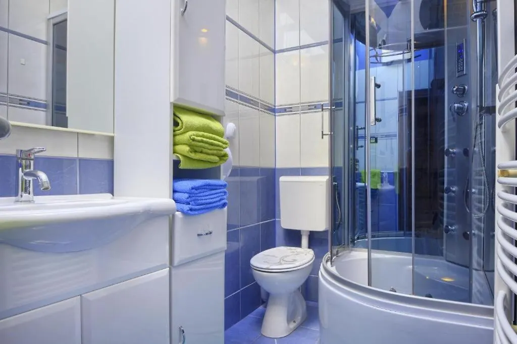 Top Center Pula Room & Apartment 0*,  Croatia