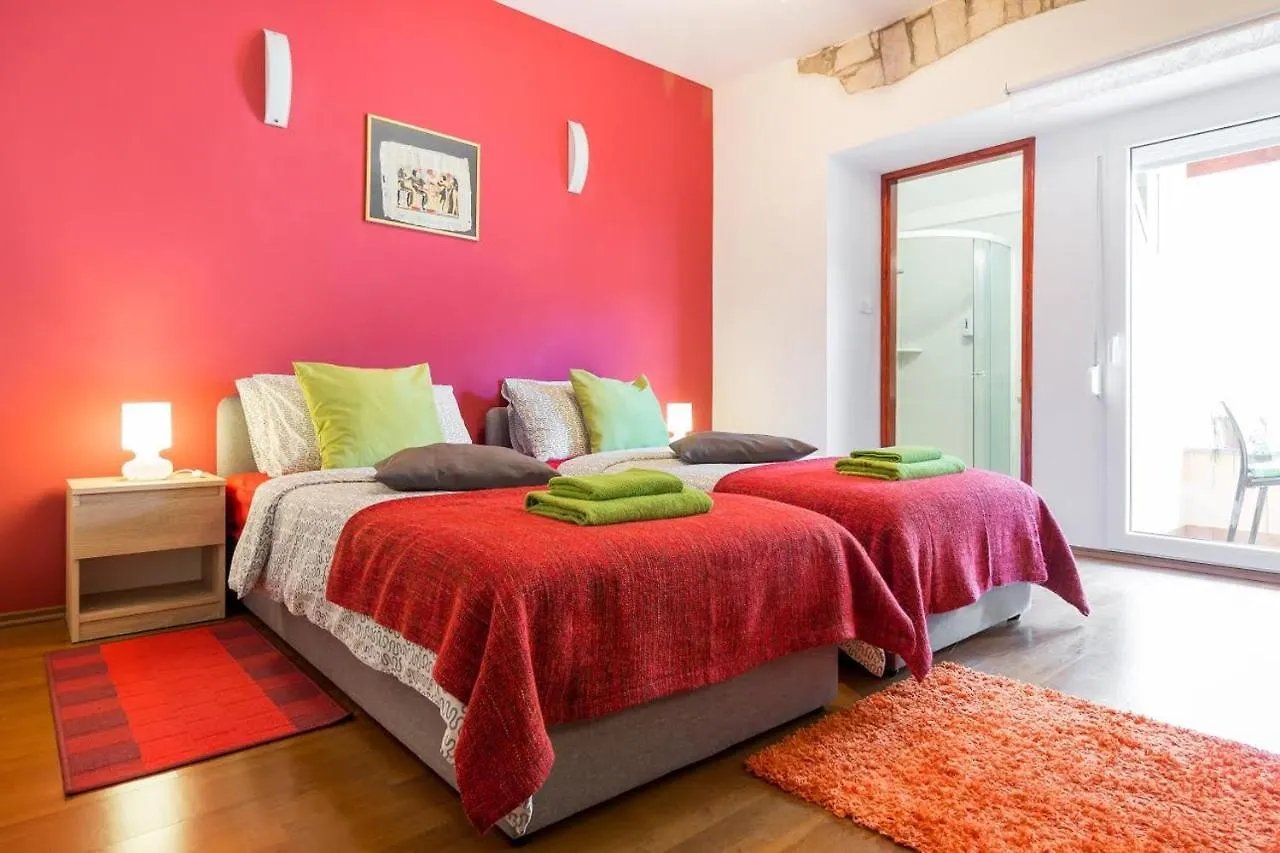 Top Center Pula Room & Apartment 0*,  Croatia